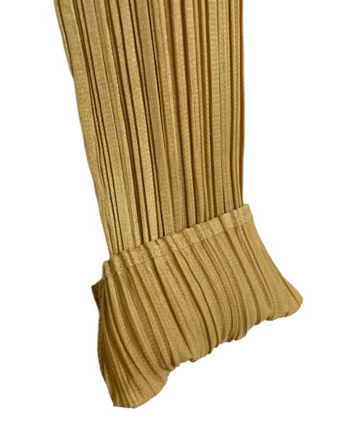 PLEATS PLEASE（プリーツプリーズ）PLEATS PLEASE (プリーツプリーズ) ハイネック ロングスリーブ プリーツ カットソー　ロングスリーブカットソー　デザインカットソー　日本製 イエロー サイズ:FREEの古着・服飾アイテム