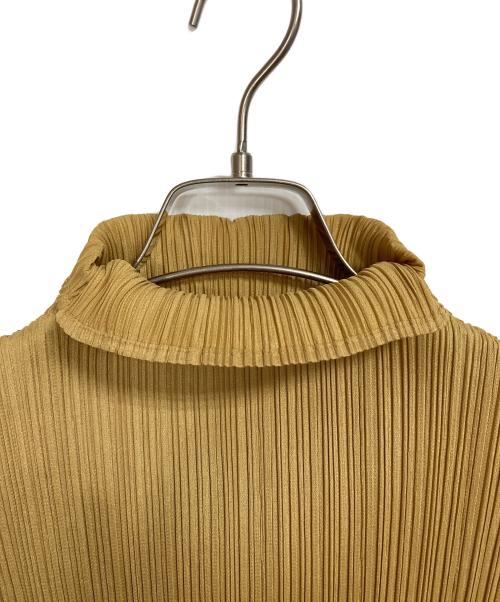 PLEATS PLEASE（プリーツプリーズ）PLEATS PLEASE (プリーツプリーズ) ハイネック ロングスリーブ プリーツ カットソー　ロングスリーブカットソー　デザインカットソー　日本製 イエロー サイズ:FREEの古着・服飾アイテム