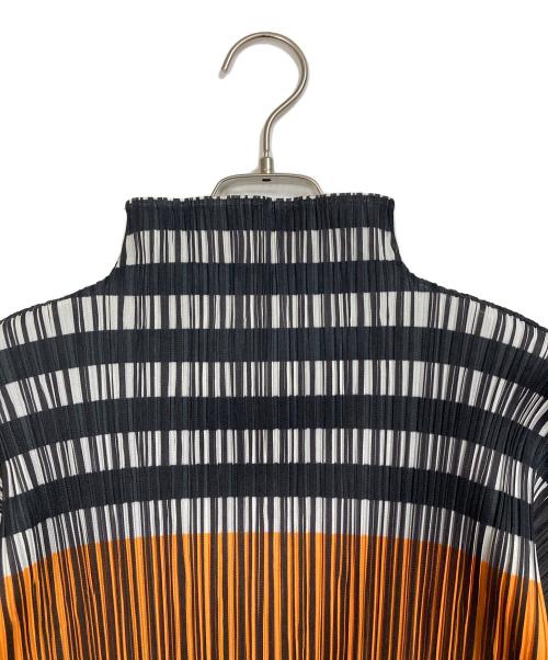 PLEATS PLEASE（プリーツプリーズ）PLEATS PLEASE (プリーツプリーズ) ボーダープリーツカットソー　ロングスリーブカットソー　ハイネックカットソー　デザインカットソー　日本製 グレー×オレンジ サイズ:3の古着・服飾アイテム