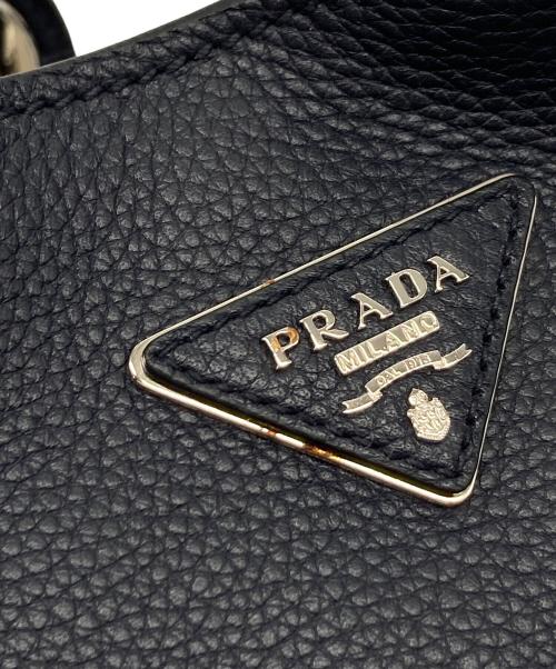PRADA（プラダ）PRADA (プラダ) チェーンホーボーバッグ　トライアングルロゴチェーンバッグ ネイビー サイズ:実寸参照の古着・服飾アイテム