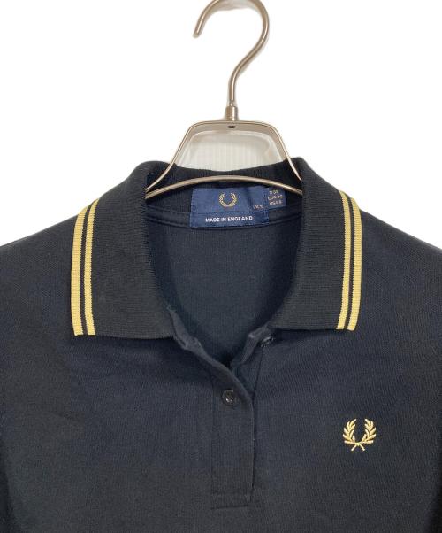 FRED PERRY（フレッドペリー）FRED PERRY (フレッドペリー) ポロシャツ　半袖シャツ　ワンポイント刺繍　イングランド製 ブラック サイズ:UK12（実寸参照）の古着・服飾アイテム