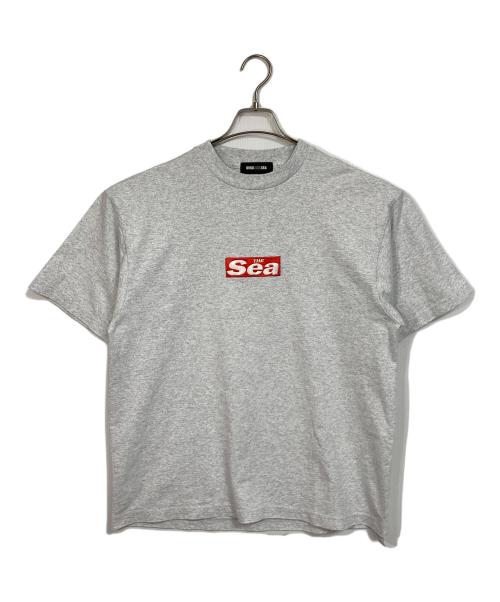 WIND AND SEA（ウィンダンシー）WIND AND SEA (ウィンダンシー) Tabloid THE SEA S/S Tee  タブロイドザシーショートスリーブティー 半袖カットソー　Tシャツ グレー サイズ:Mの古着・服飾アイテム