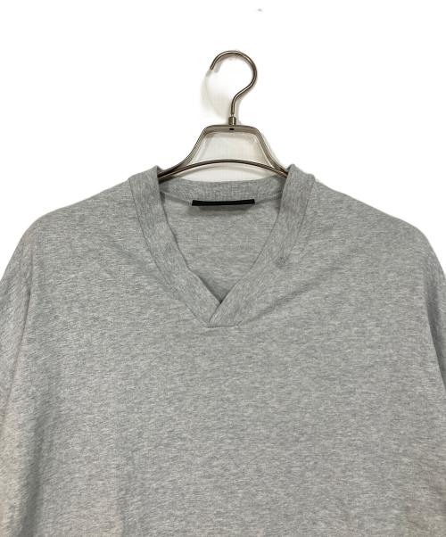 FOG ESSENTIALS（フィアオブゴッド エッセンシャル）FOG ESSENTIALS (フィアオブゴッド エッセンシャル) Vネック Tシャツ 1 グレー サイズ:XXSの古着・服飾アイテム