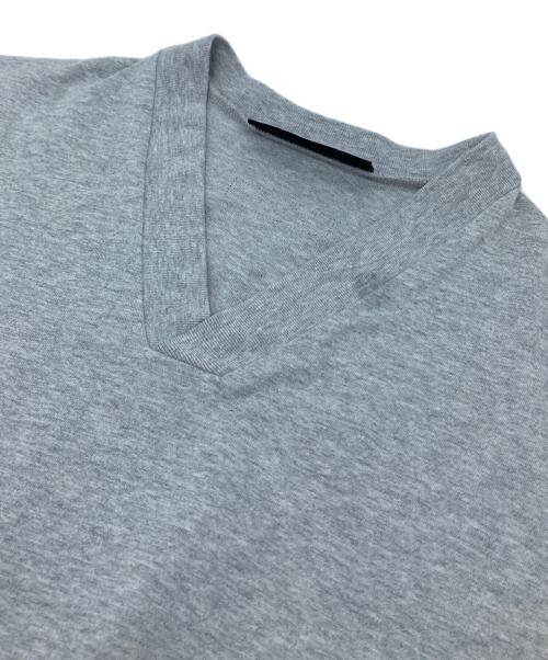 FOG ESSENTIALS（フィアオブゴッド エッセンシャル）FOG ESSENTIALS (フィアオブゴッド エッセンシャル) Vネック Tシャツ 1 グレー サイズ:XXSの古着・服飾アイテム