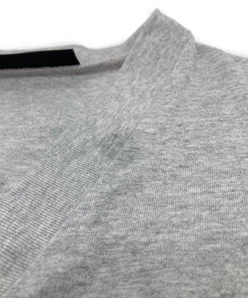 FOG ESSENTIALS（フィアオブゴッド エッセンシャル）FOG ESSENTIALS (フィアオブゴッド エッセンシャル) Vネック Tシャツ 1 グレー サイズ:XXSの古着・服飾アイテム