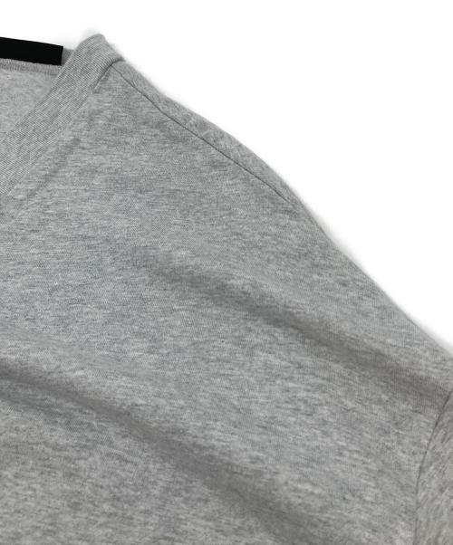 FOG ESSENTIALS（フィアオブゴッド エッセンシャル）FOG ESSENTIALS (フィアオブゴッド エッセンシャル) Vネック Tシャツ 1 グレー サイズ:XXSの古着・服飾アイテム