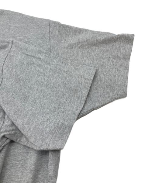FOG ESSENTIALS（フィアオブゴッド エッセンシャル）FOG ESSENTIALS (フィアオブゴッド エッセンシャル) Vネック Tシャツ 1 グレー サイズ:XXSの古着・服飾アイテム