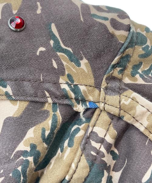 UNDERCOVER（アンダーカバー）UNDERCOVER (アンダーカバー) Supreme (シュプリーム) 23SS Studded  Cargo Pant カモフラ　ビジューパンツ ブラウン サイズ:30の古着・服飾アイテム