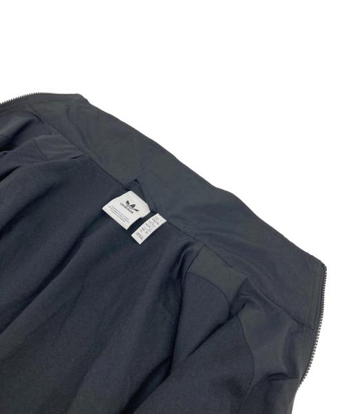 adidas（アディダス）adidas (アディダス) アディカラー ウーブン ファイヤーバード トラックトップ　トラックジャケット　3ライン ブラック サイズ:2XLの古着・服飾アイテム