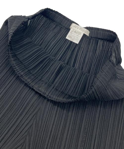 PLEATS PLEASE（プリーツプリーズ）PLEATS PLEASE (プリーツプリーズ) プリーツパンツ　ポリエステルパンツ　日本製 ブラック サイズ:4の古着・服飾アイテム