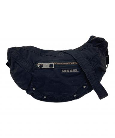 名作 DIESEL　ヴィンテージ　三日月型（ハーフムーン）ショルダーバッグ ★ 中古・古着通販】DIESEL (ディーゼル) 三日月 ハーフムーンショルダー