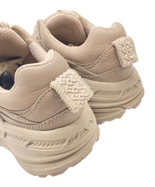 UGG（アグ）UGG (アグ) CA805 X Lace Low ベージュ サイズ:US 6の古着・服飾アイテム