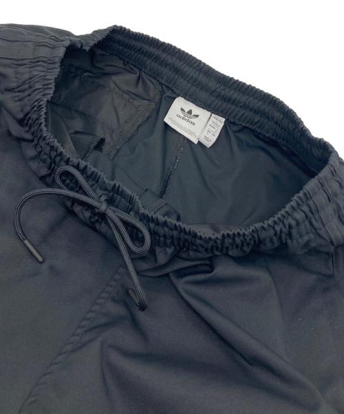 adidas（アディダス）adidas (アディダス) パラシュート パンツ ブラック サイズ:Lの古着・服飾アイテム