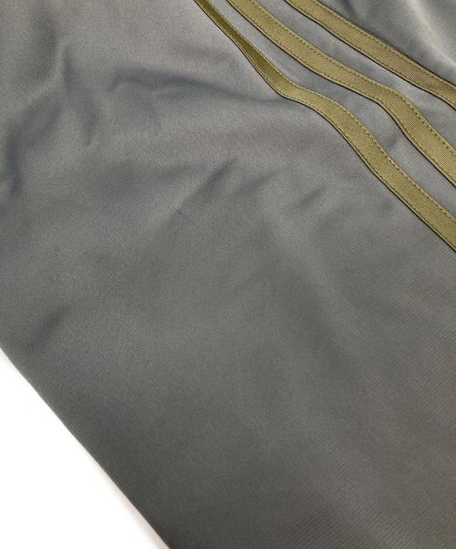 adidas（アディダス）adidas (アディダス) ファイヤーバードトラックパンツ グレー サイズ:XLの古着・服飾アイテム