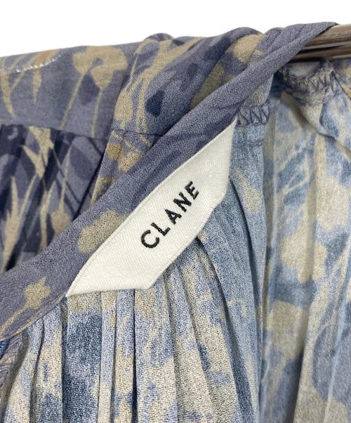 CLANE（クラネ）CLANE (クラネ) FLOWING FLOWER ONE PIECE  フローイングフラワーワンピース ロングワンピース　フラワープリント　花柄 ブルー サイズ:1の古着・服飾アイテム