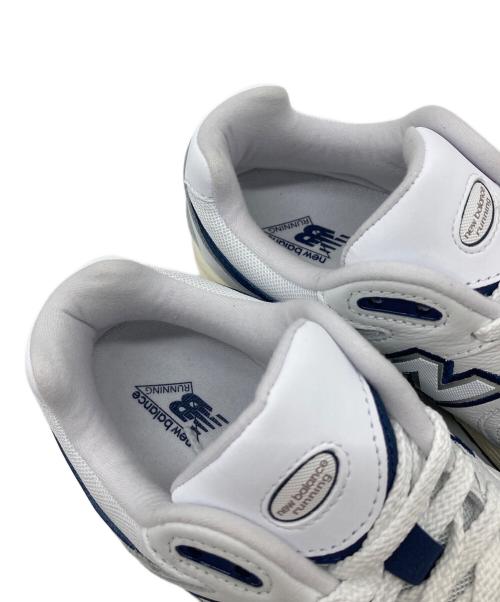 NEW BALANCE（ニューバランス）NEW BALANCE (ニューバランス) ローカットスニーカー ホワイト×ネイビー サイズ:US 7の古着・服飾アイテム
