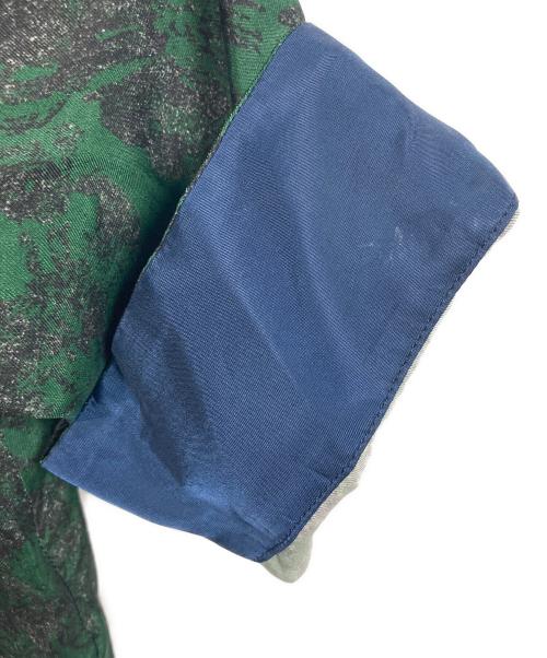 TOGA PULLA（トーガ プルラ）TOGA PULLA (トーガ プルラ) Inner print shirt  インナープリントシャツ　総柄　日本製 グリーン サイズ:36の古着・服飾アイテム