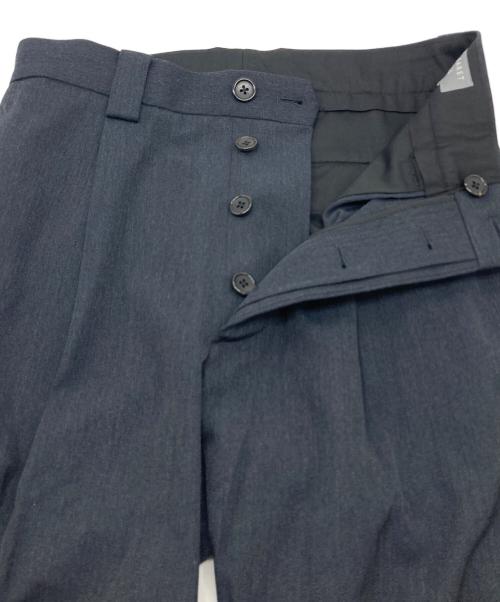 MARGARET HOWELL（マーガレットハウエル）MARGARET HOWELL (マーガレットハウエル) DRY WOOL COTTON GABARDINE トラウザーズ　ドライウールコットンギャバジン　日本製 ネイビー サイズ:Sの古着・服飾アイテム