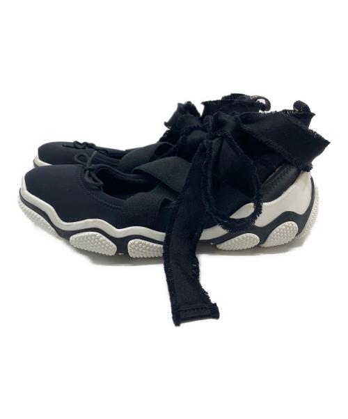 RED VALENTINO（レッドヴァレンティノ）RED VALENTINO (レッドヴァレンティノ) バレエレースアップスニーカー　レースアップ ブラック サイズ:37の古着・服飾アイテム