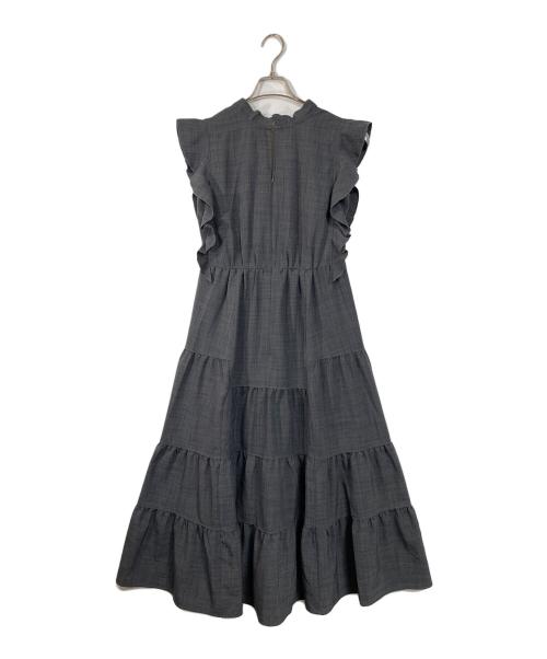 Snidel（スナイデル）Snidel (スナイデル) Sustainableデザインティアードワンピース　ロングワンピース　フリルワンピース グレーの古着・服飾アイテム
