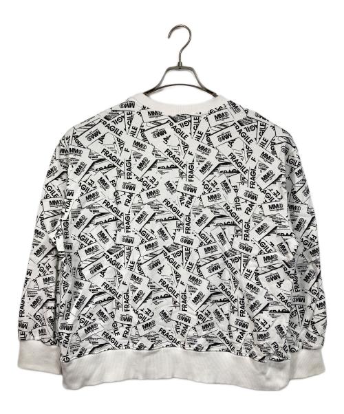 MM6 Maison Margiela（エムエムシックスメゾンマルジェラ）MM6 Maison Margiela (エムエムシックスメゾンマルジェラ) ロゴスウェット　デザイントップス　総柄　22SS ホワイト サイズ:16の古着・服飾アイテム