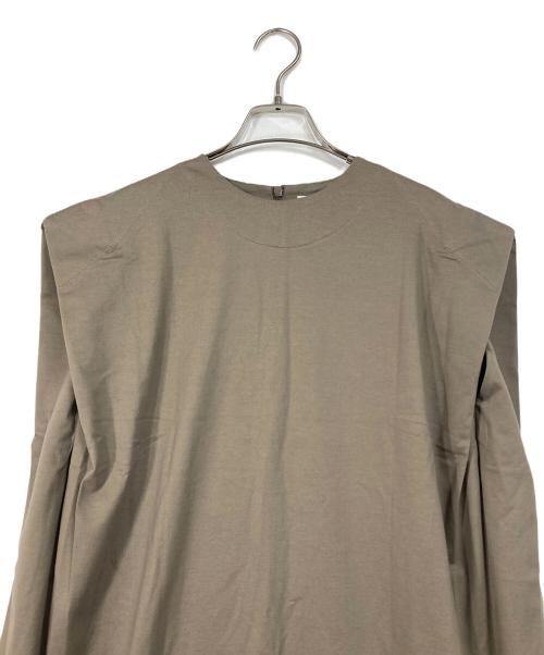 HYKE（ハイク）HYKE (ハイク) ノースリーブワンピース　タグ付き カーキ サイズ:FREE 未使用品の古着・服飾アイテム