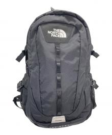 THE NORTH FACE（ザ ノース フェイス）の古着「HOT SHOT バッグパック　リュック　通勤 通学 仕事 出張 旅行 トラベル タウンユース」｜ブラック