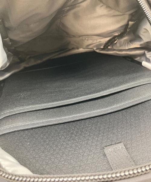 THE NORTH FACE（ザ ノース フェイス）THE NORTH FACE (ザ ノース フェイス) HOT SHOT バッグパック　リュック　通勤 通学 仕事 出張 旅行 トラベル タウンユース ブラック サイズ:実寸参照の古着・服飾アイテム