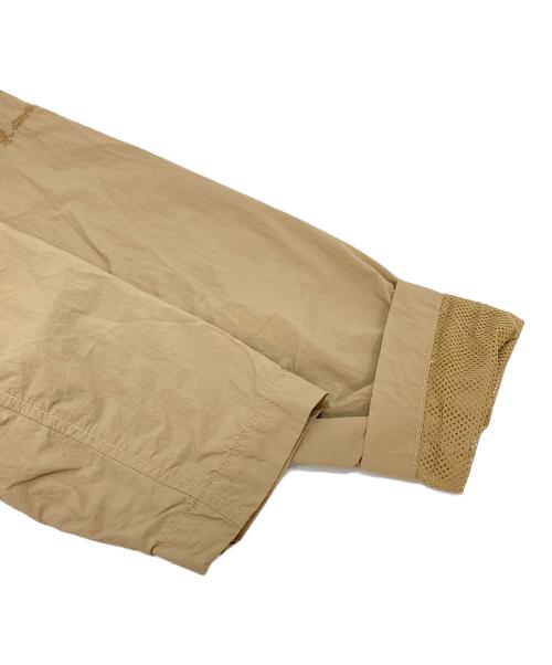 GRAMICCI（グラミチ）GRAMICCI (グラミチ) LT NYLON UTILITY SHIRT ナイロンシャツ ベージュ サイズ:Sの古着・服飾アイテム