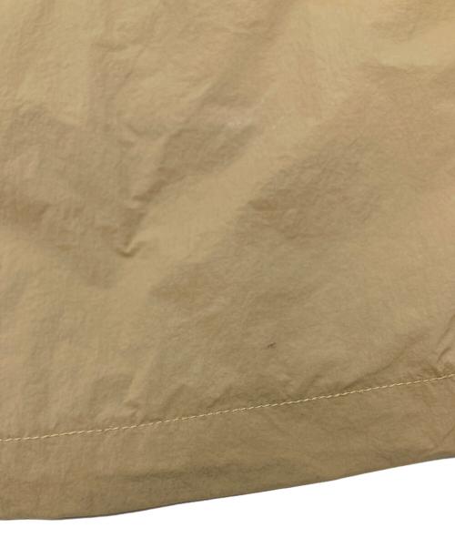 GRAMICCI（グラミチ）GRAMICCI (グラミチ) LT NYLON UTILITY SHIRT ナイロンシャツ ベージュ サイズ:Sの古着・服飾アイテム