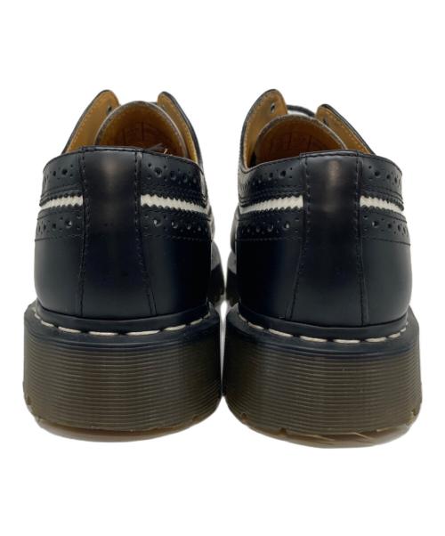 Dr.Martens（ドクターマーチン）Dr.Martens (ドクターマーチン) 10458 ウィングチップシューズ ブラック×ホワイト サイズ:UK10の古着・服飾アイテム