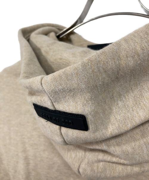 FOG ESSENTIALS（フィアオブゴッド エッセンシャル）FOG ESSENTIALS (フィアオブゴッド エッセンシャル) プルオーバーパーカー　フーディ　裏起毛 ベージュ サイズ:Mの古着・服飾アイテム
