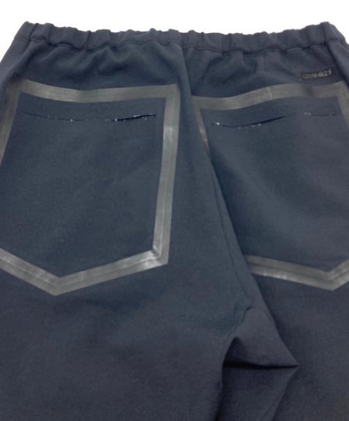 GRAMICCI（グラミチ）GRAMICCI (グラミチ) F/CE. (エフシーイー) SEAMLESS NARROW TROUSER  シームレスナロートラウザー ネイビー サイズ: Mの古着・服飾アイテム