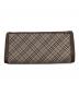 BURBERRY BLUE LABEL (バーバリー ブルー レーベル) 長財布 ベージュ：6000円