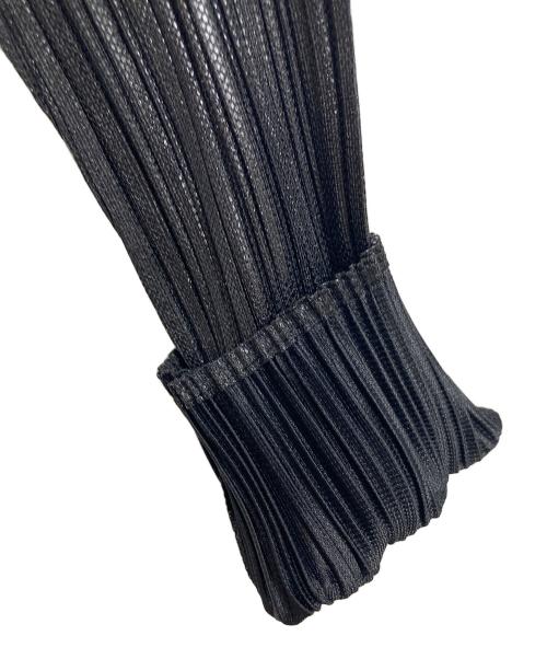 PLEATS PLEASE（プリーツプリーズ）PLEATS PLEASE (プリーツプリーズ) ハイネックプリーツカットソー　ロングスリーブカットソー　デザインカットソー　デザイントップス　日本製 グレー サイズ:3の古着・服飾アイテム