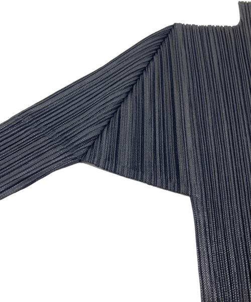 PLEATS PLEASE（プリーツプリーズ）PLEATS PLEASE (プリーツプリーズ) ハイネックプリーツカットソー　ロングスリーブカットソー　デザインカットソー　デザイントップス　日本製 グレー サイズ:3の古着・服飾アイテム