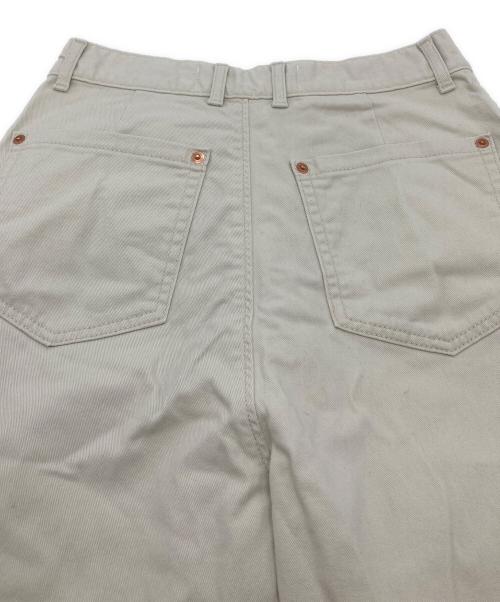 THE SHINZONE（ザ シンゾーン）THE SHINZONE (ザ シンゾーン) CURVY PANTS カーヴィーパンツ  日本製 アイボリー サイズ:34	の古着・服飾アイテム
