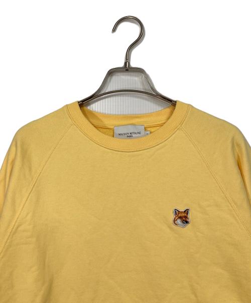 maison kitsune（メゾンキツネ）MAISON KITSUNE (メゾンキツネ) FOX HEAD PATCH ADJUSTED SWEATSHIRT イエロー サイズ:Sの古着・服飾アイテム