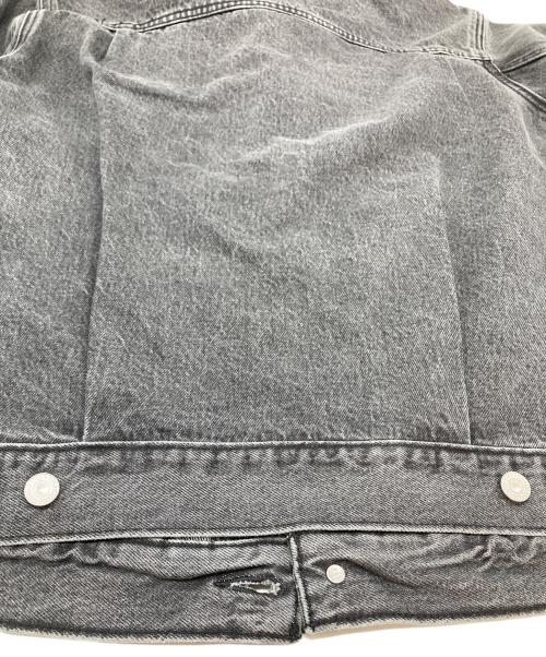 LEVI'S（リーバイス）LEVI'S (リーバイス) デニムトラッカージャケット　デニムジャケット　コットンジャケット グレー サイズ:Sの古着・服飾アイテム