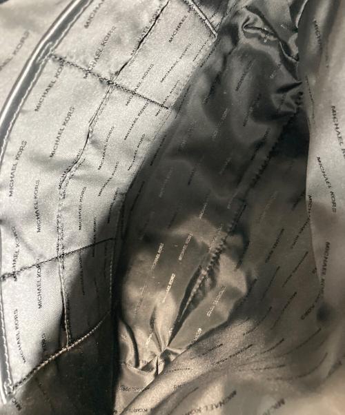 MICHAEL KORS（マイケルコース）MICHAEL KORS (マイケルコース) JET SET ITEM EW SIGNATURE トートバッグ　ジェットセットアイテムイーストウエストシグネチャー ブラック サイズ:実寸参照の古着・服飾アイテム