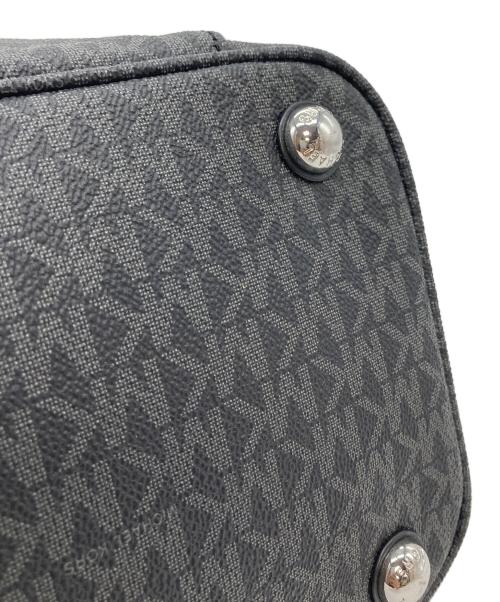MICHAEL KORS（マイケルコース）MICHAEL KORS (マイケルコース) JET SET ITEM EW SIGNATURE トートバッグ　ジェットセットアイテムイーストウエストシグネチャー ブラック サイズ:実寸参照の古着・服飾アイテム