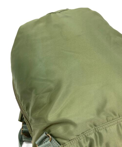 PORTER（ポーター）PORTER (ポーター) Rocky Mountain FeatherBed (ロッキーマウンテンフェザーベッド) BEAMS (ビームス) トリプルコラボ 別注リュックサック カーキ サイズ:実寸参照の古着・服飾アイテム