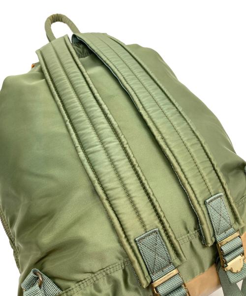 PORTER（ポーター）PORTER (ポーター) Rocky Mountain FeatherBed (ロッキーマウンテンフェザーベッド) BEAMS (ビームス) トリプルコラボ 別注リュックサック カーキ サイズ:実寸参照の古着・服飾アイテム