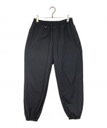 uniform experiment（ユニフォームエクスペリメント）の古着「LOOSE FIT JOGGER PANTS ルーズフィットジョガーパンツ　ストライプ　日本製」｜ブラック