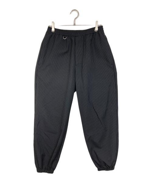 uniform experiment（ユニフォームエクスペリメント）uniform experiment (ユニフォームエクスペリメント) LOOSE FIT JOGGER PANTS ルーズフィットジョガーパンツ　ストライプ　日本製 ブラック サイズ:3の古着・服飾アイテム