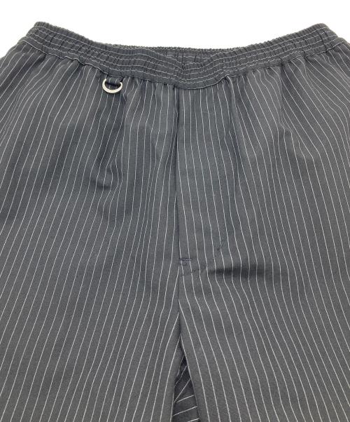 uniform experiment（ユニフォームエクスペリメント）uniform experiment (ユニフォームエクスペリメント) LOOSE FIT JOGGER PANTS ルーズフィットジョガーパンツ　ストライプ　日本製 ブラック サイズ:3の古着・服飾アイテム