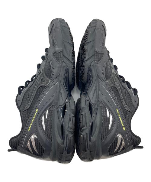 MIZUNO（ミズノ）MIZUNO (ミズノ) emmi (エミ) WAVE RIDER 10 emmi  ウエーブライダー10エミ カジュアル　通勤　通学　靴　スポーツ　アウトドア　25年モデル ブラック サイズ:US7の古着・服飾アイテム