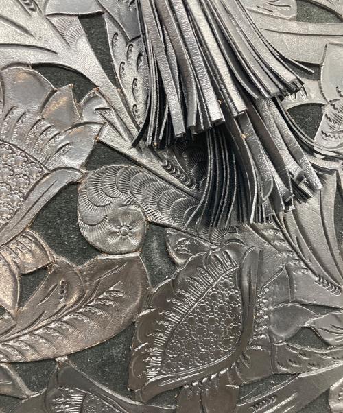 Carving Tribes（カービングトライブス）Carving Tribes (カービングトライブス) Cutwork toteBAG レザートート ブラック サイズ:実寸参照の古着・服飾アイテム