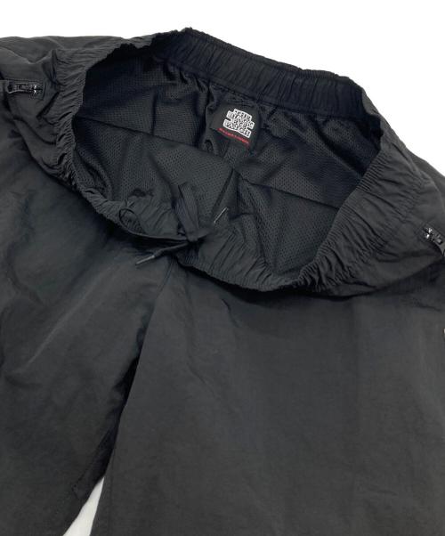 THE BLACK EYE PATCH（ブラックアイパッチ）THE BLACK EYE PATCH (ブラックアイパッチ) SMALL HWC NYLON TRACK PANTS ナイロンパンツ ブラック サイズ: XLの古着・服飾アイテム