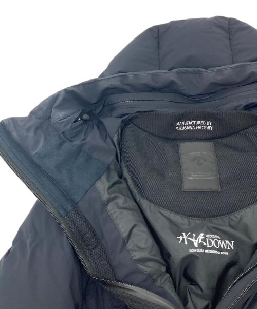 DESCENTE（デサント）DESCENTE (デサント) MOUNTAINEER-HC 水沢ダウンコート　アウター　日本製 ネイビー サイズ:Lの古着・服飾アイテム